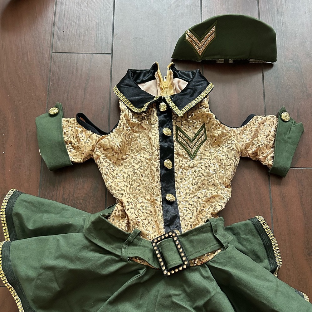 Arm style custom detail Weissman Costume